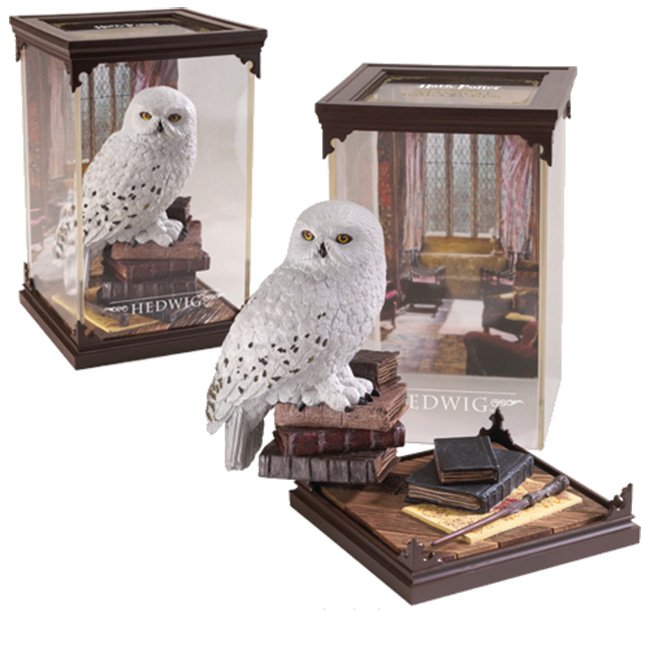 Figure Diorama Magical Creatures Hedwig Harry Potter