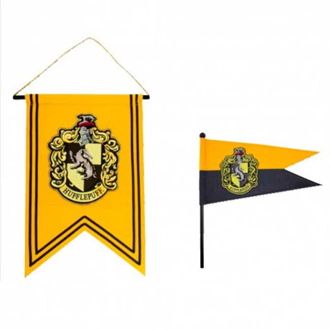 Set Gagliardetto e Bandierina Tassorosso Harry Potter